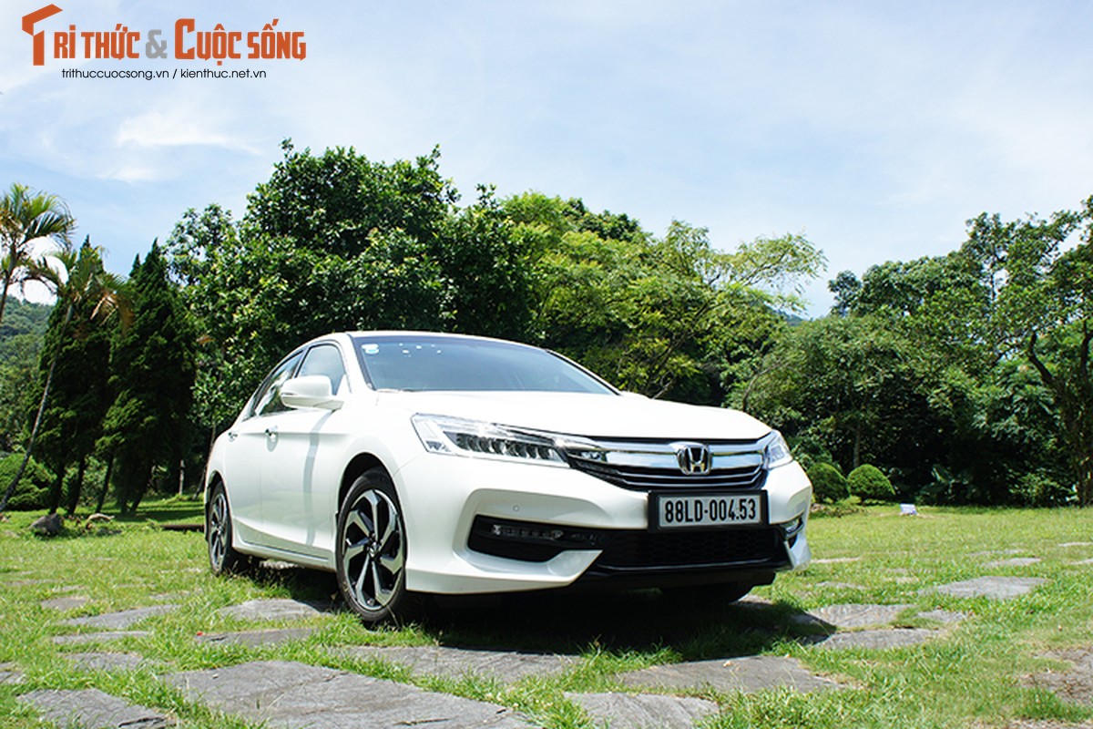 Trai nghiem Honda Accord 2016 gia 1,47 ty tai Viet Nam